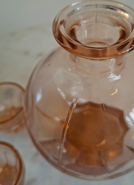 Set liquore vintage con caraffa in vetro rosa e tre bicchieri, Bicchieri e caraffe (foto 5 di 5)