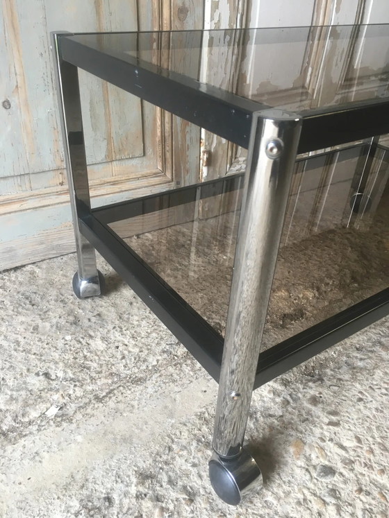 Metal coffee table with smoked glass. – Chrome, Vintage (photo 11 of 15)