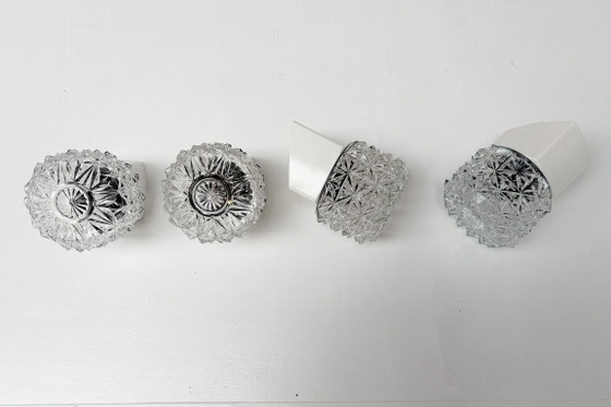 Set di 4 applique o plafoniere vintage in vetro, anni '70 – Plastic, Glass (photo 5 of 14)