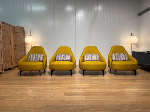 Sillón Leolux Jill amarillo (4 unidades) en perfecto estado.