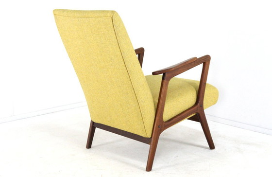 Image 1 of Poltrona vintage 'Hoekschewaard' recentemente rivestita