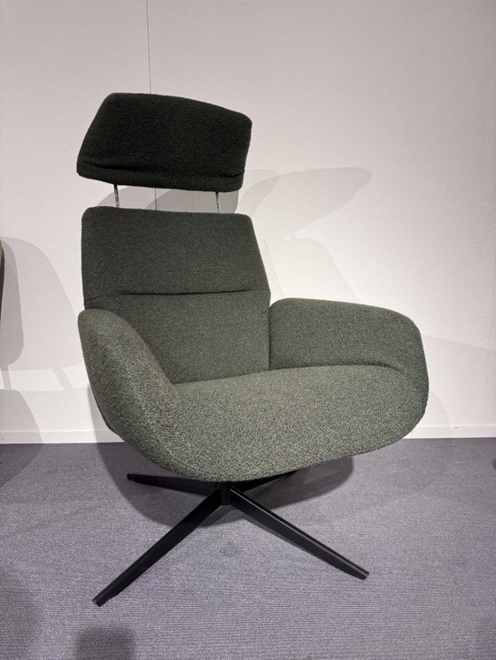 Image 1 of Montel Ergo Plus recliner