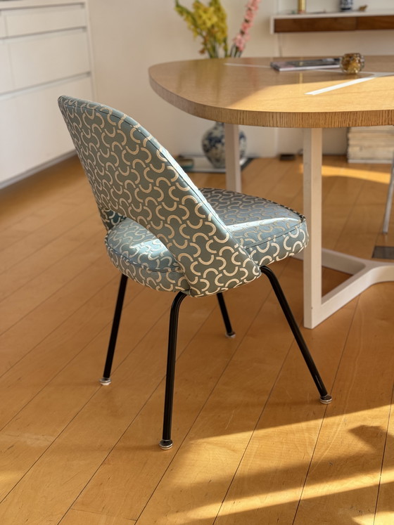 Image 1 of EERO SAARINEN. Per Knoll International. Quattro sedie da conferenza Saarinen, modello 72, anni '50.