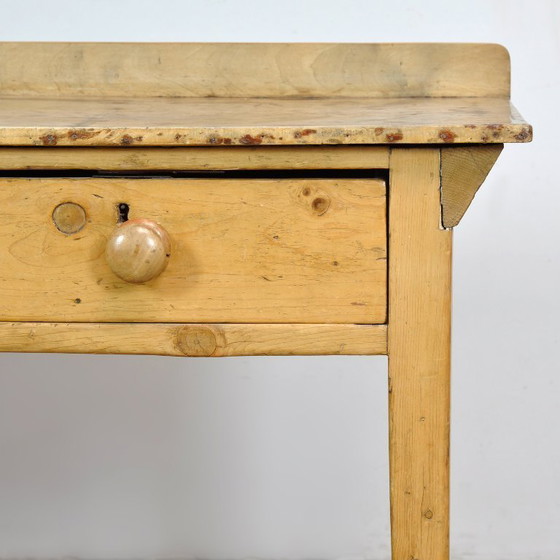 Image 1 of console, vers 1930