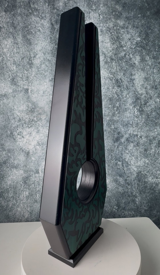 Image 1 of Skulptur Flora elegant beautiful von Rotan Hunt Wood