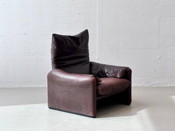 Image 1 of Maralunga Ledersessel mit Ottoman von Vico Magistretti für Cassina, Italien, 1970er Jahre