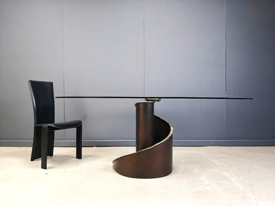 Image 1 of Tavolo da pranzo in vetro e bronzo in stile brutalista degli anni '90 di Barilone per Roche Bobois