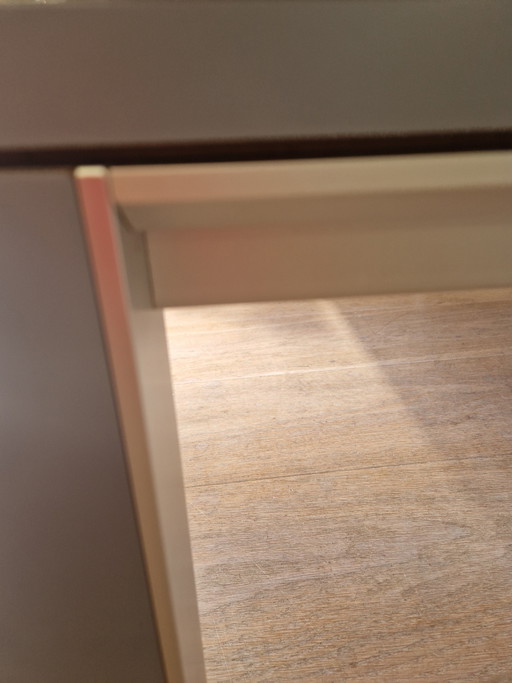 Leolux coffee table