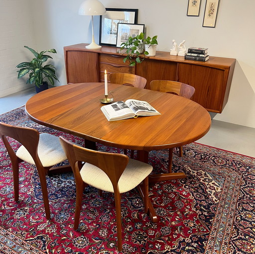 Mesa vintage •Niels Bach• + 4 sillas •Niels Koefoed•