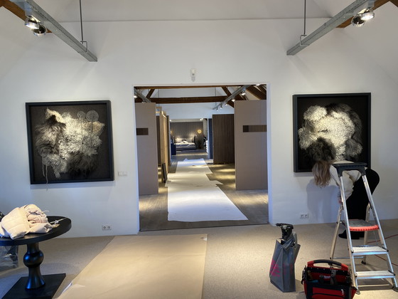 Image 1 of Art Manteau