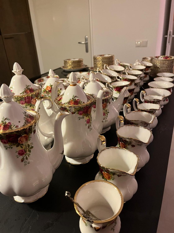 Image 1 of Royal Albert servies
