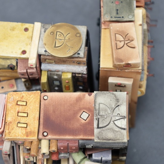 Image 1 of Ensemble de 4 sculptures vibrantes de Guy Deltour – Art contemporain belge, années 2000