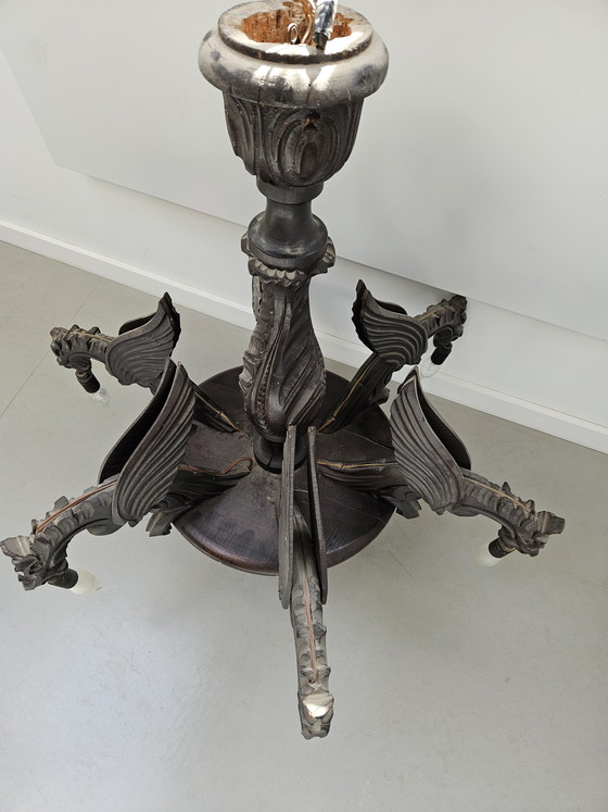 Image 1 of Lampadario gotico antico in rovere a 6 bracci