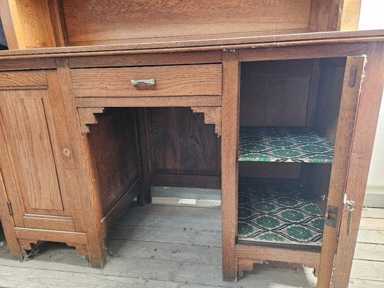 Image 1 of Mueble antiguo con ventanas de cristal verde