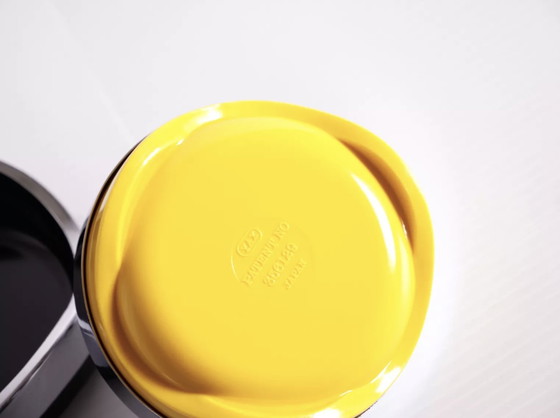 Image 1 of Aansteker en asbak Space Age van YAX JAPAN. Verzamelobject. 70's