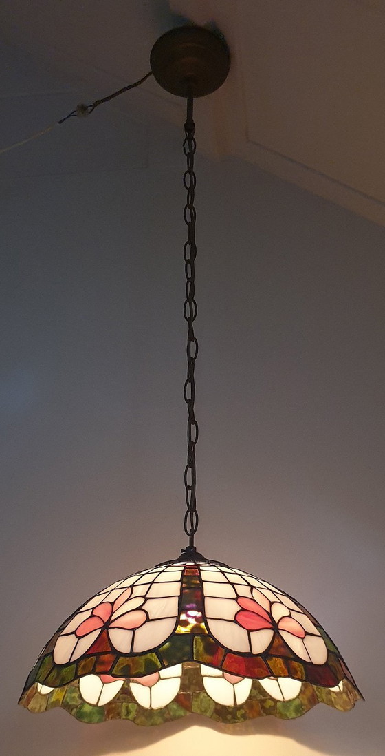 Stained Glass - Tiffany Style Lotus Flower Pendant Lamp (photo 10 of 65)