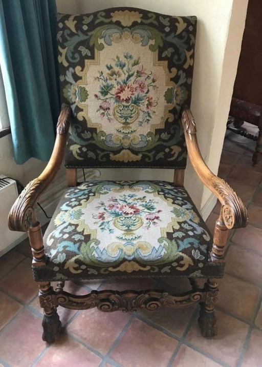 2142 Antieke Ridderstoel Fauteuil