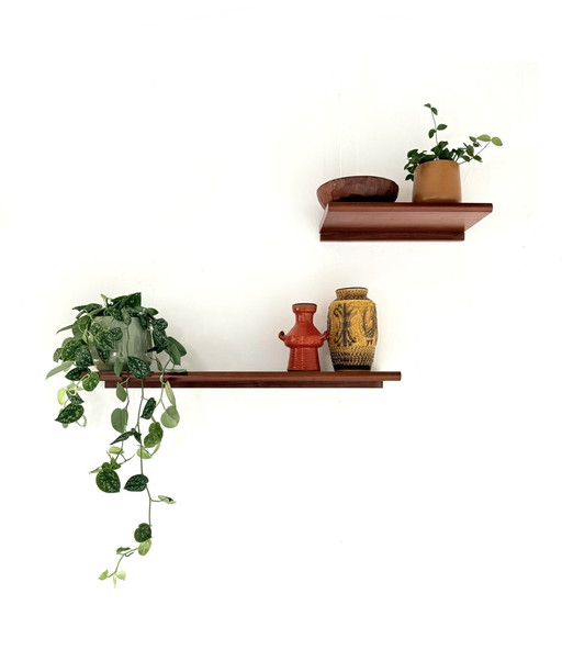 Set of 2 vintage wall shelves '80