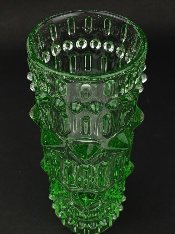 Sklo Vase in Special Green Color – Glass (photo 6 of 7)