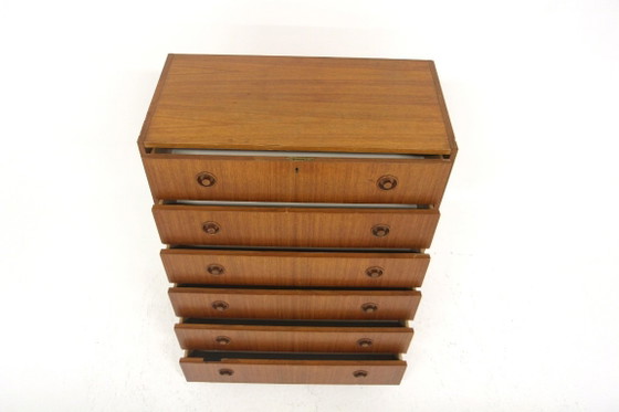 Image 1 of Skandinavische „Tallboy“-Kommode aus Teakholz, Schweden, 1960
