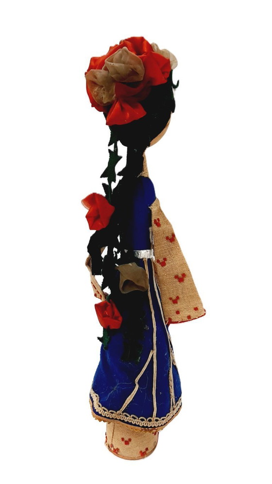 Image 1 of Antieke grote houten volkspop