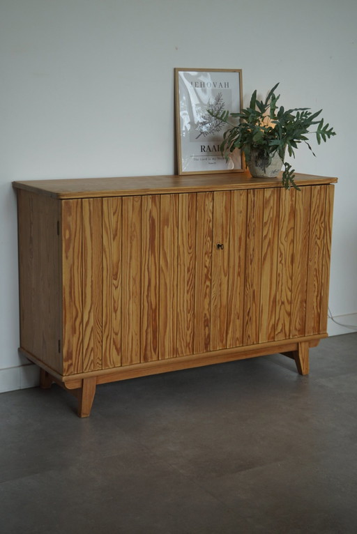 Side board Göran Malmvall voor Svensk Fur 