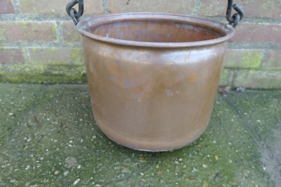 Vintage Copper Kettle with Iron Handle – Decorative Objects (photo 5 of 11)