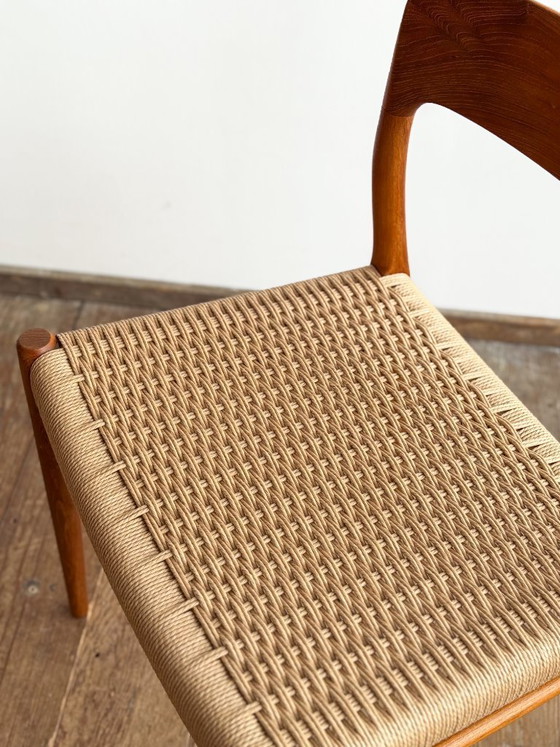 Image 1 of Set van 4 eetkamerstoelen in mid-century stijl van Niels O. Møller voor J.L. Mollers, model 75