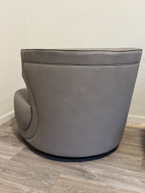 Image 1 of Luxe leren fauteuil van Designerbrand