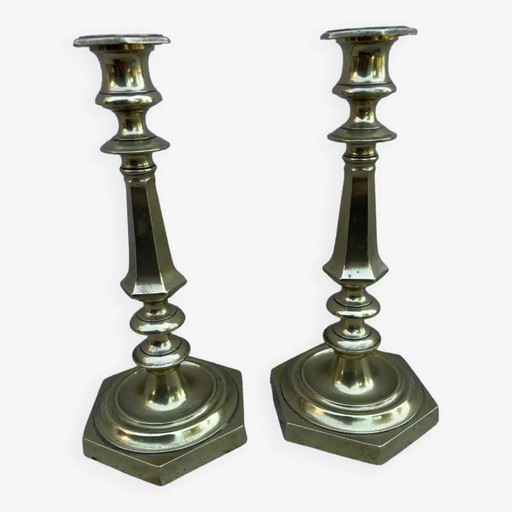 Een paar antieke massief messing kandelaars/kaarsen