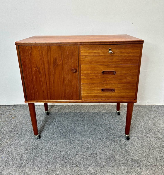 Cassettiera Mid Century in teak, design danese, anni '50 '60, vintage, Cassettiere, Legno, Marrone (foto 12 di 12)