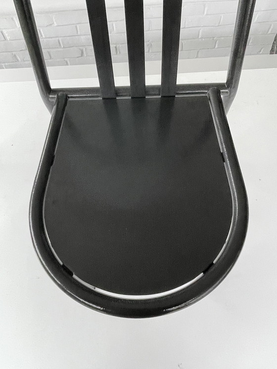 Image 1 of 6 sillas ré-édition Mallet/Steven 222 martelée noir gris