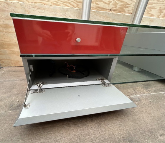 Image 1 of Muebles de TV cerrados espectrales, hermosos muebles de diseño.