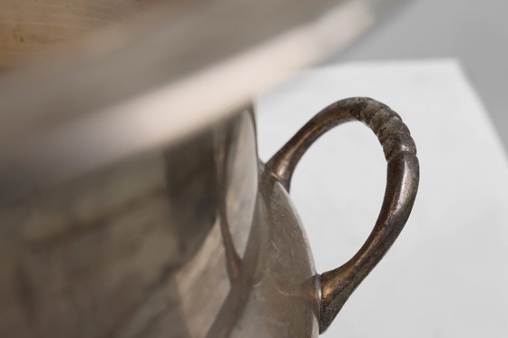 Image 1 of Seau à champagne ancien en cuivre argenté de forme Médicis, années 1890