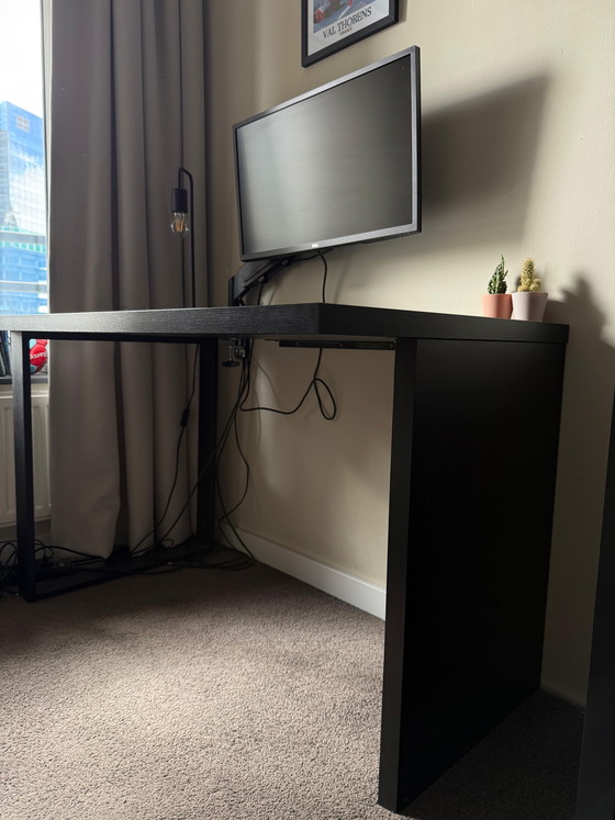 Image 1 of Escritorio negro - Excelente estado