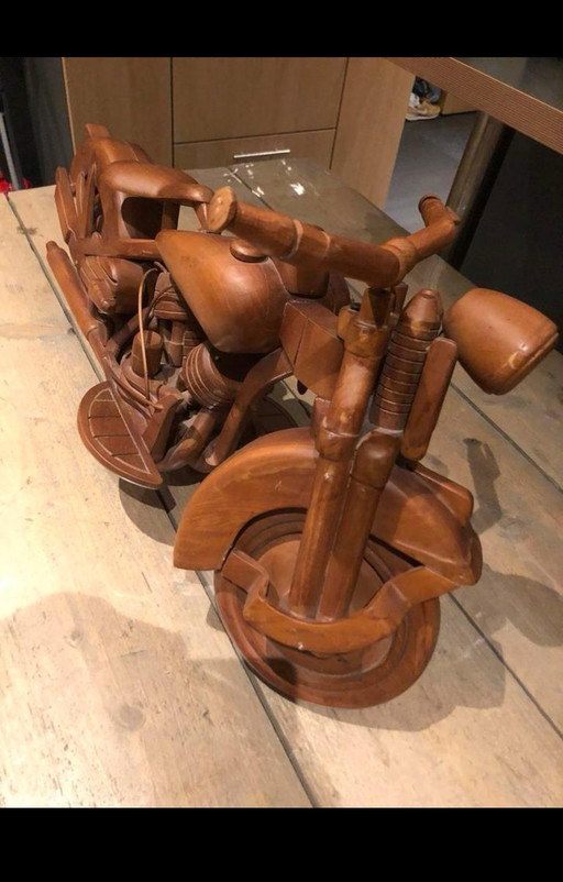 Moto en bois fait main