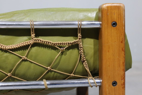 Image 1 of Sillón y otomana de cuero de Jean Gillon