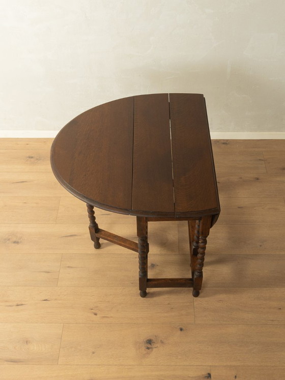Klapptisch aus den 1920er Jahren – Tische, Wood (photo 3 of 16)