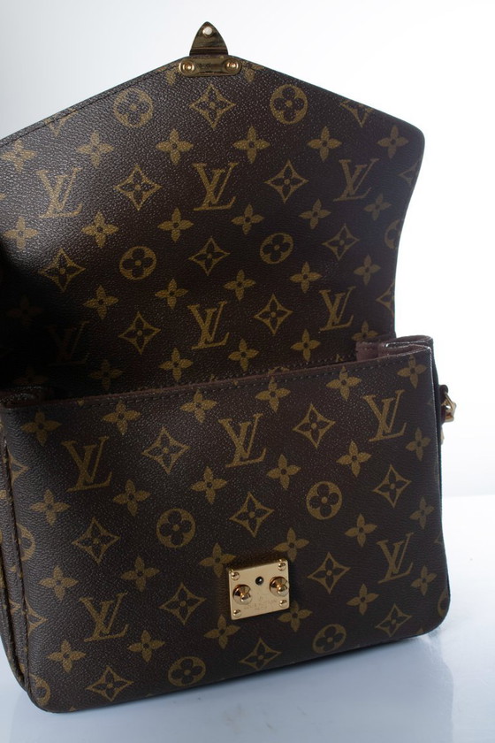 Image 1 of Louis Vuitton, Pochette métis en toile monogram