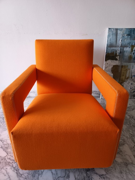 Image 1 of Fauteuil CASSINA Utrecht 637 en Laine Kvadrat Orange 13L par Gerrit Thomas Rietveld