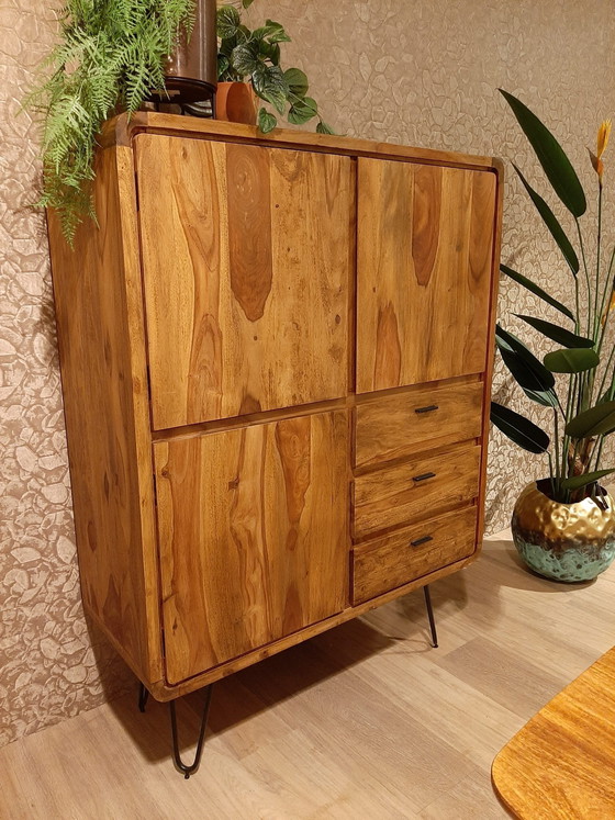 Image 1 of armoire à impôts