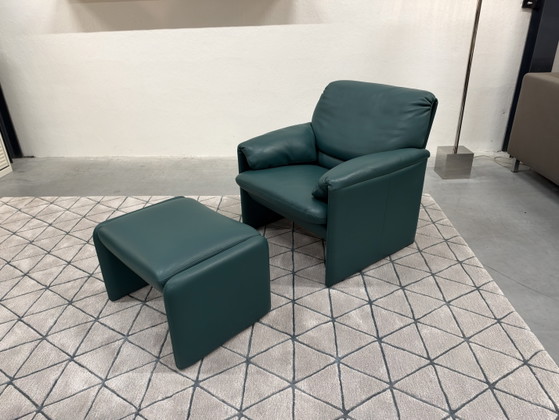Leolux Bora Beta with ottoman, green color, Armchairs, Leather (photo 2 of 8)