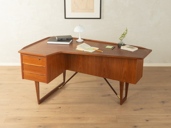 Image 1 of Boomerang-bureau, Peter Løvig Nielsen