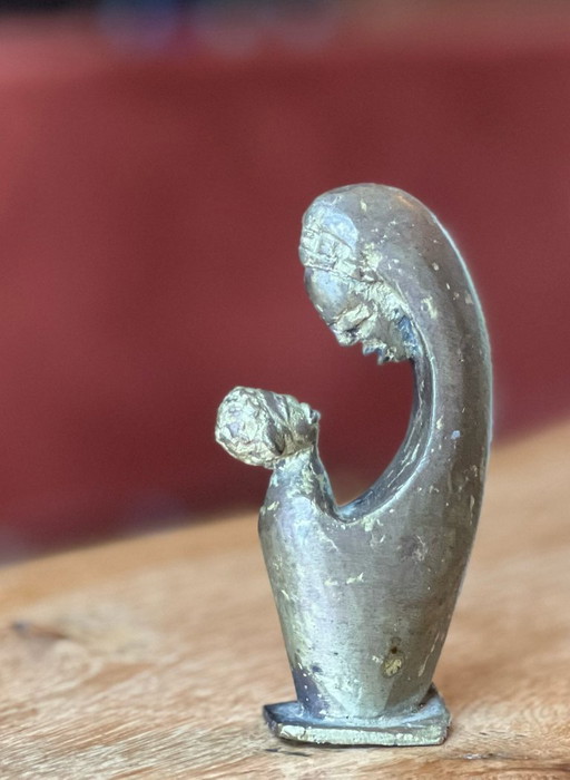 Small brass figurine - mother and child