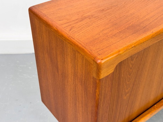 Credenza danese in teak con ante a serrandina, prodotta da CFC Silkeborg negli anni '70. – Credenze, Wood (photo 10 of 17)