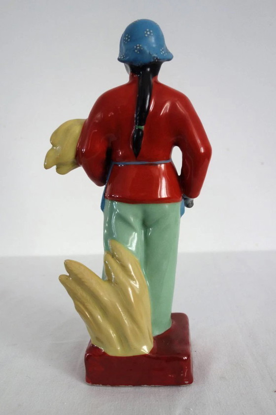 Image 1 of Afbeelding ter illustratie: Porseleinen beeldje van een boer, Culturele Revolutie