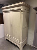 Brocante kledingkast 