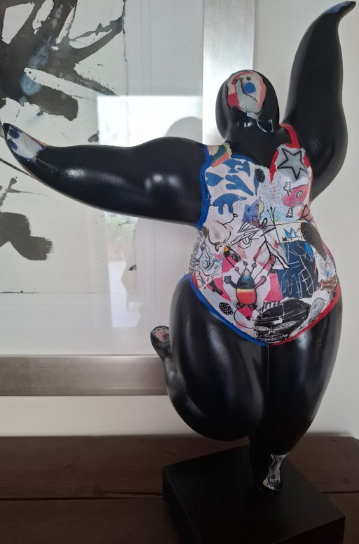 Mixed-Media-Kunstwerk mit dem Titel „Epic Nana“