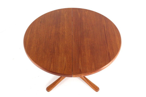 Image 1 of Tavolo da pranzo rotondo estensibile McIntosh 2x in teak vintage