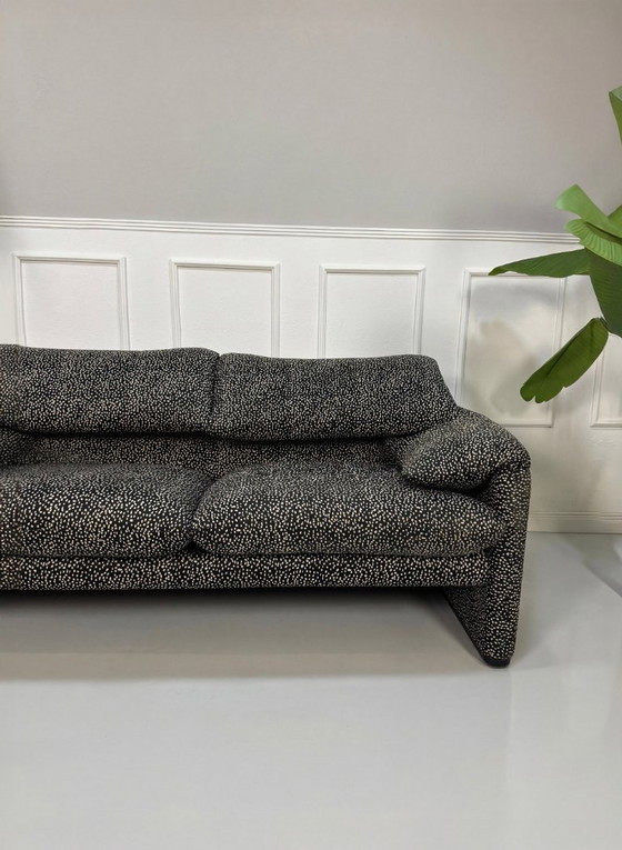 Image 1 of Cassina Maralunga Designer Sofa Fabric Black Beige